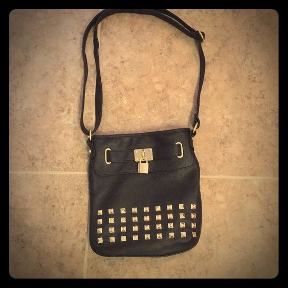 Handbags - Super cute crossbody